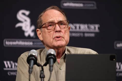 Column: Jerry Reinsdorf’s ‘search’ for a new GM sends a message to Chicago White Sox fans — the status quo is OK